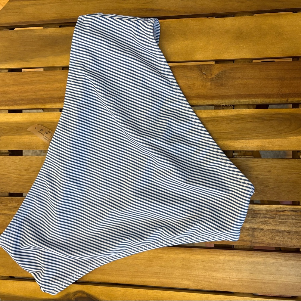 Striped Blue and White Bikini Set

Amazon 

Worn once -- good condition - Picture 7 of 7